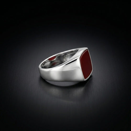 Red Onyx Signet Men's Ring in Sterling Silver – 925 sterling silver Onyx ring by ZIVORI, detail view