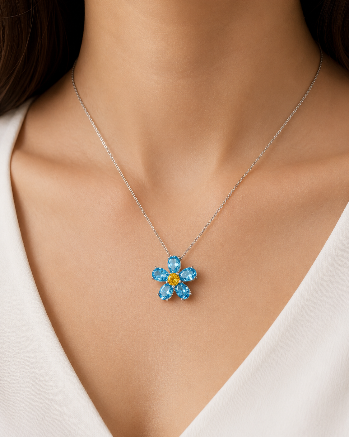 The Summer Bloom Pendant