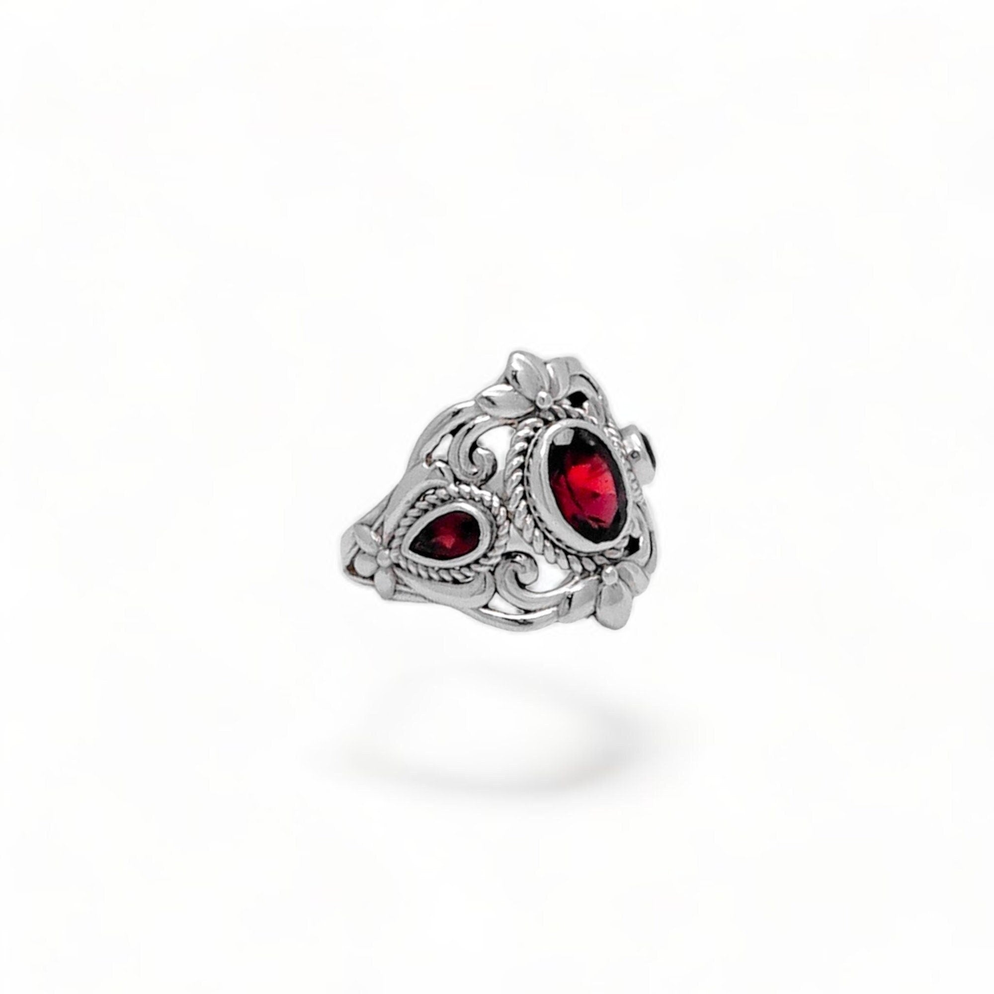 Vintage Garnet Ring: 925 Sterling Silver Filigree Design