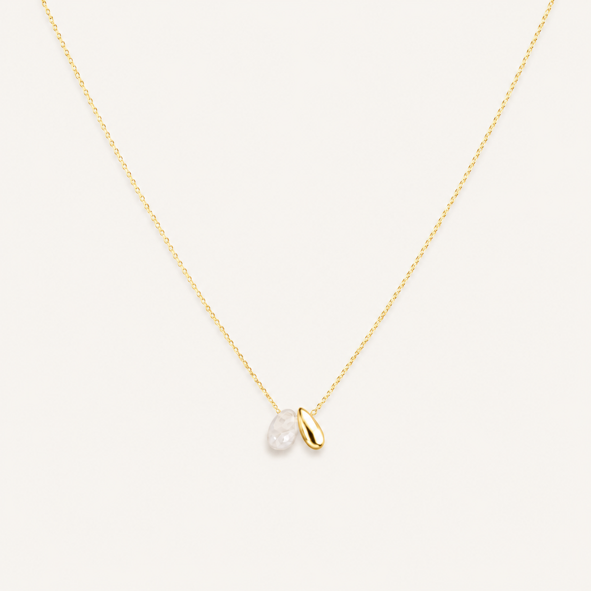 The Drift Moonstone Necklace – 925 sterling silver Moonstone necklace by ZIVORI, detail view